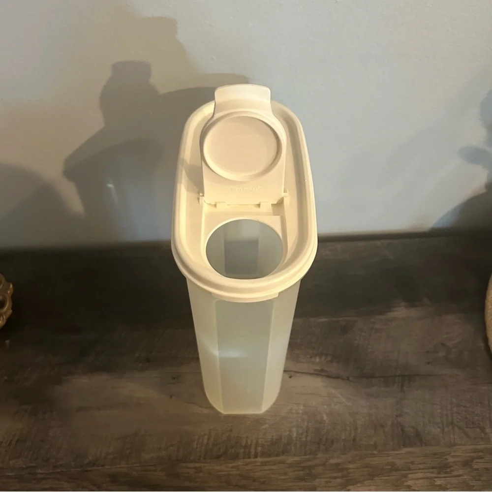 Vintage Tupperware Modular Mate Oval Container W/ Tan Lid